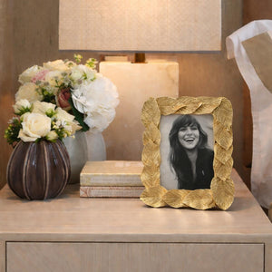 Livie Golden Leaf Photo Frame (4x6)