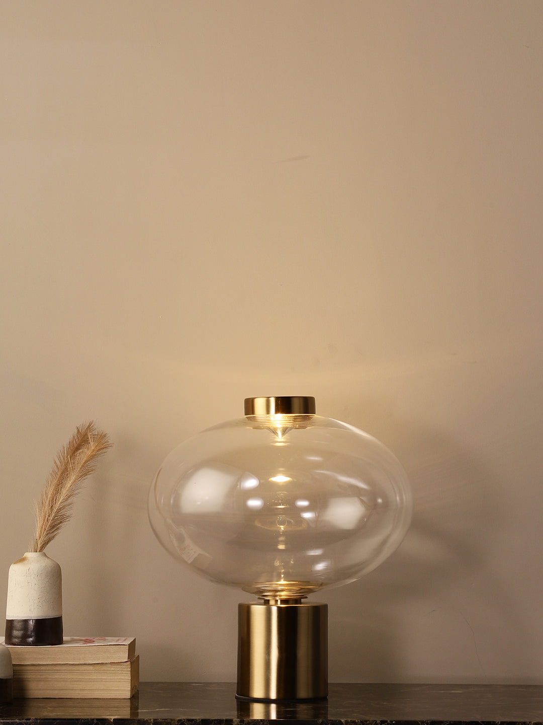 Kristoff Table Lamp - Home Artisan