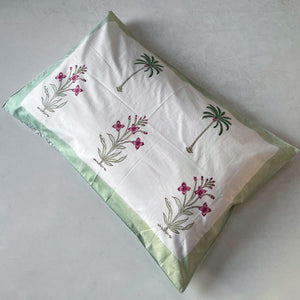Faiza Floral Meshwork Hand Block Print Bed Sheet