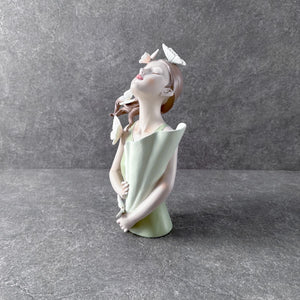 Beverly with a Bouquet Sculpture - Green