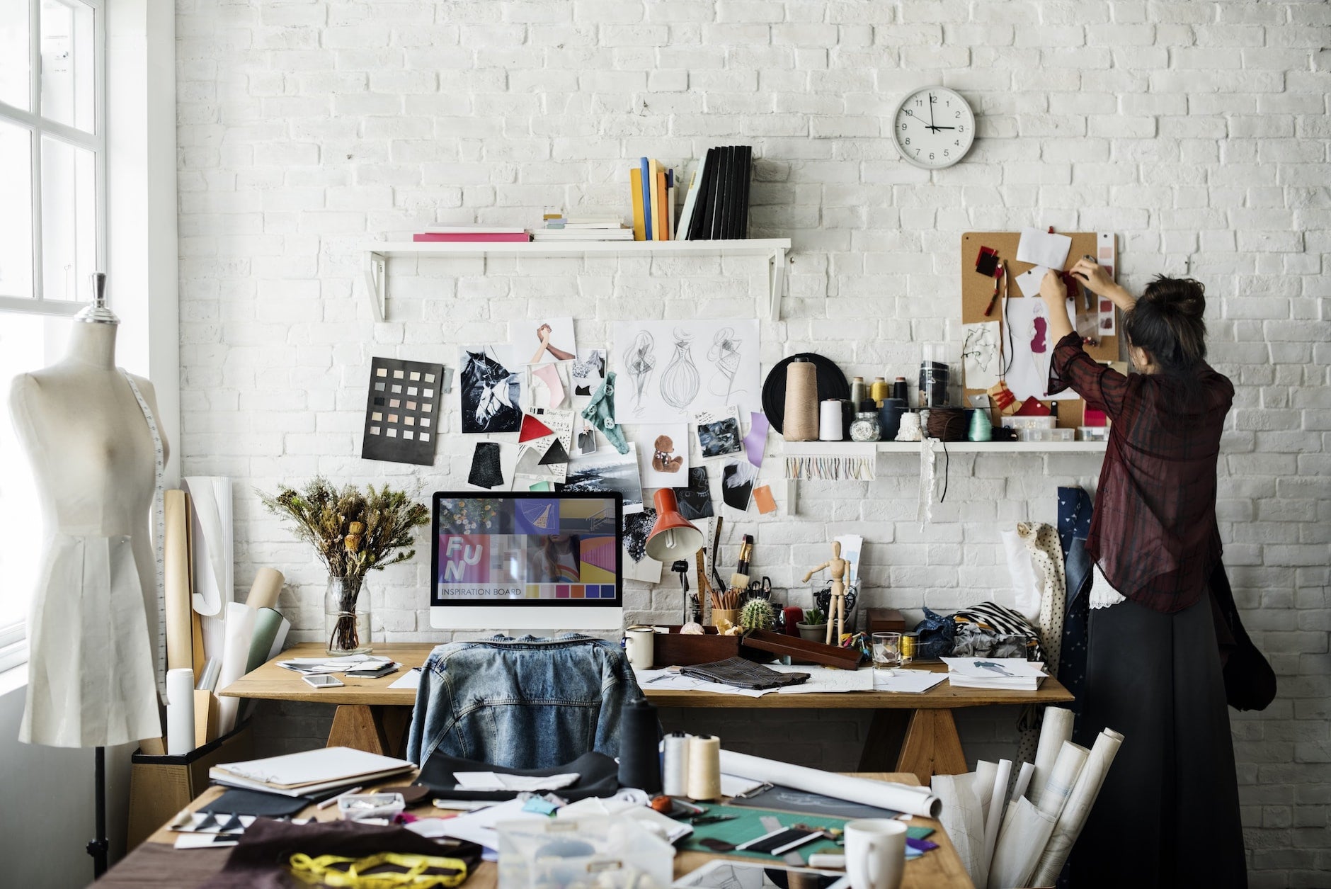 Why “Messy” Workspace Interiors Work