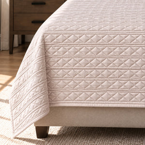 Elara Diamond Quilted Cotton Sateen Bed Cover Set with Pillow Cases - Home Artisan