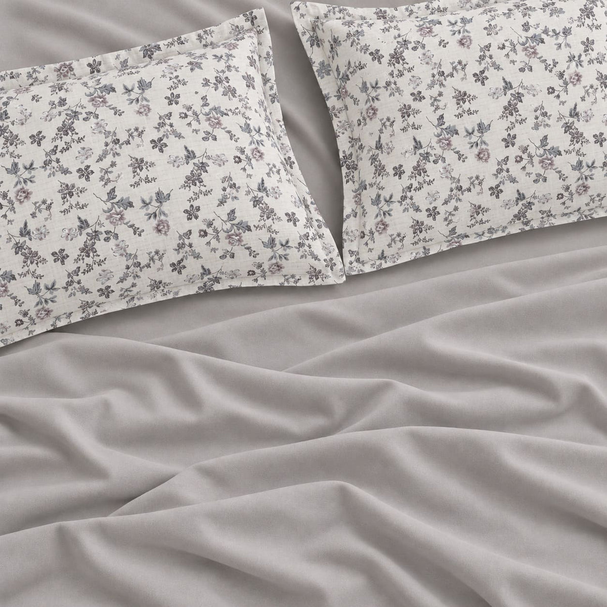 Estelle Ivory & Grey Petite Floral Floral 6-Piece King Size Comforter Bedding Set - Home Artisan