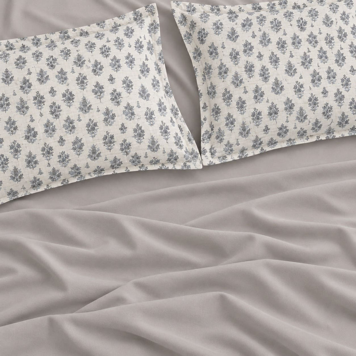 Odette Ivory & Blue-Grey Floral Motif 6-Piece King Size Comforter Bedding Set - Home Artisan