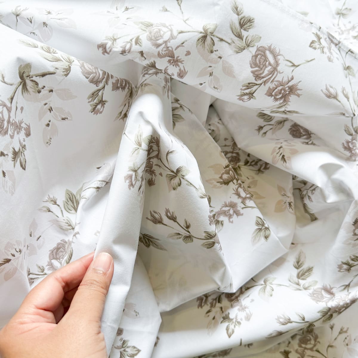 Cottage Rose Coffee Brown 200TC Cotton Percale Bed Sheet - Home Artisan