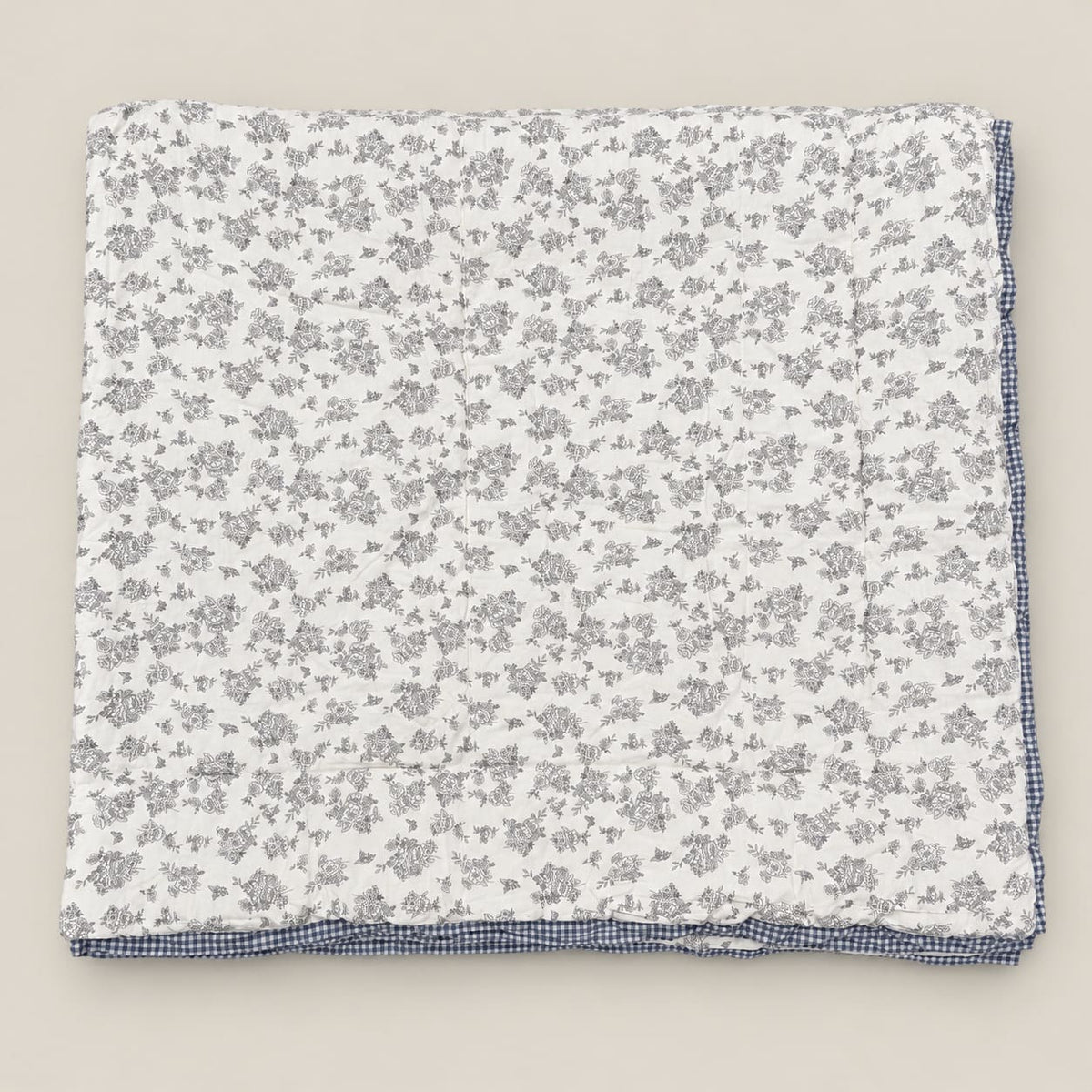 Dahlia Grey Garden Bouquet King Size Comforter - Home Artisan