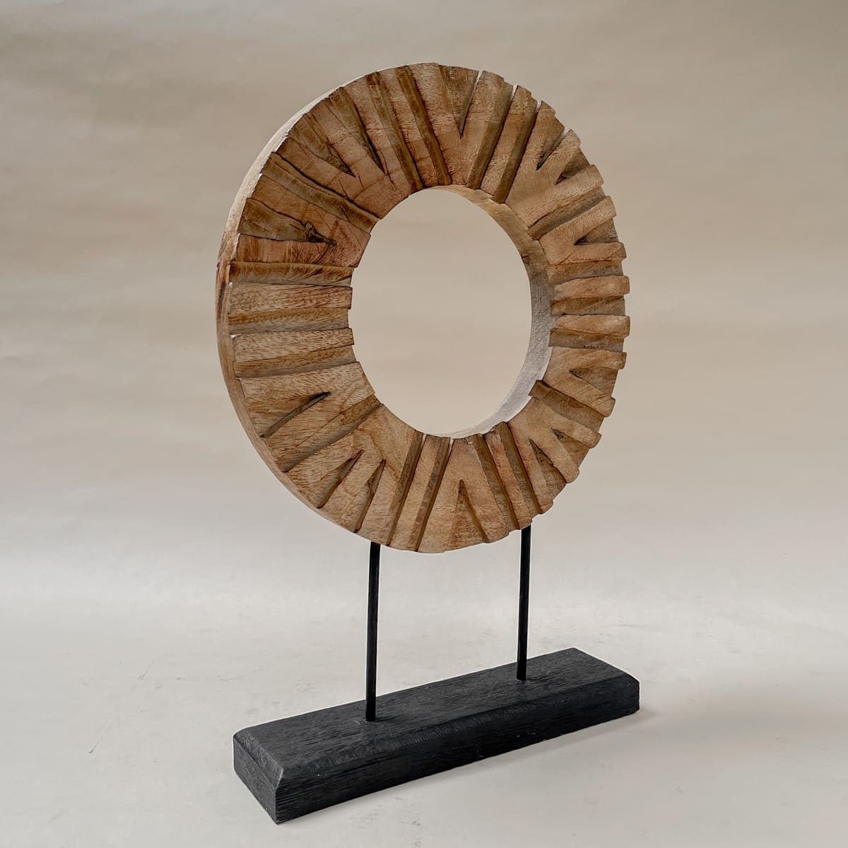 Fendor Wooden Medallion Sculpture - Home Artisan