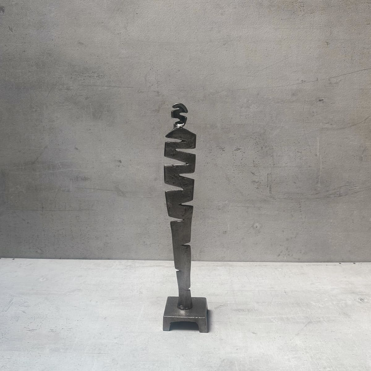Unravel Cast Aluminium Sculpture - Home Artisan