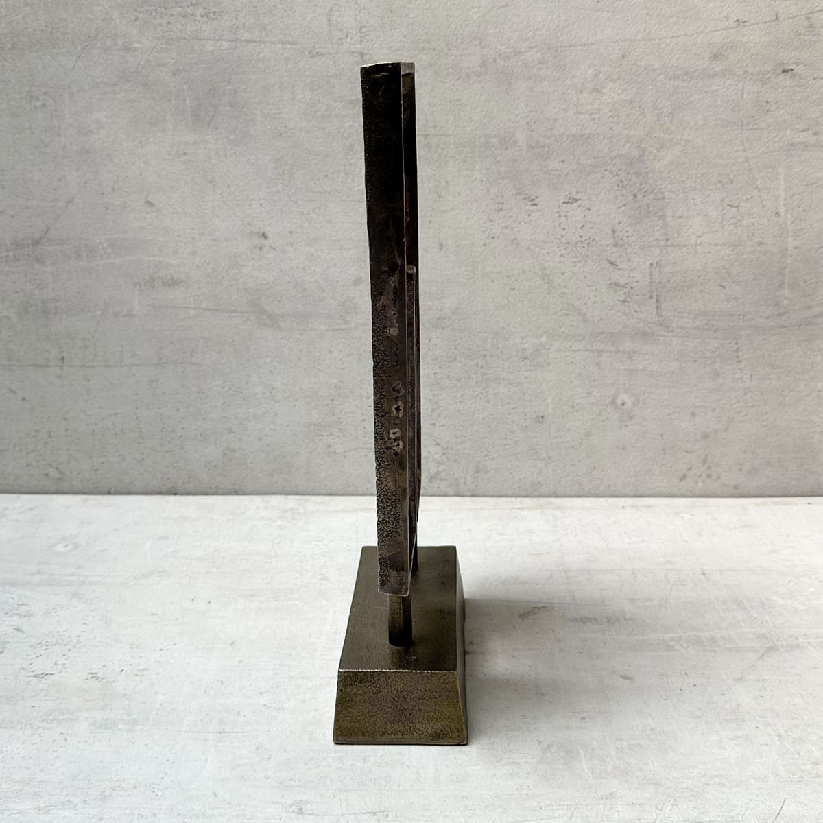 Mesmerize Cast Aluminium Sculpture - Home Artisan