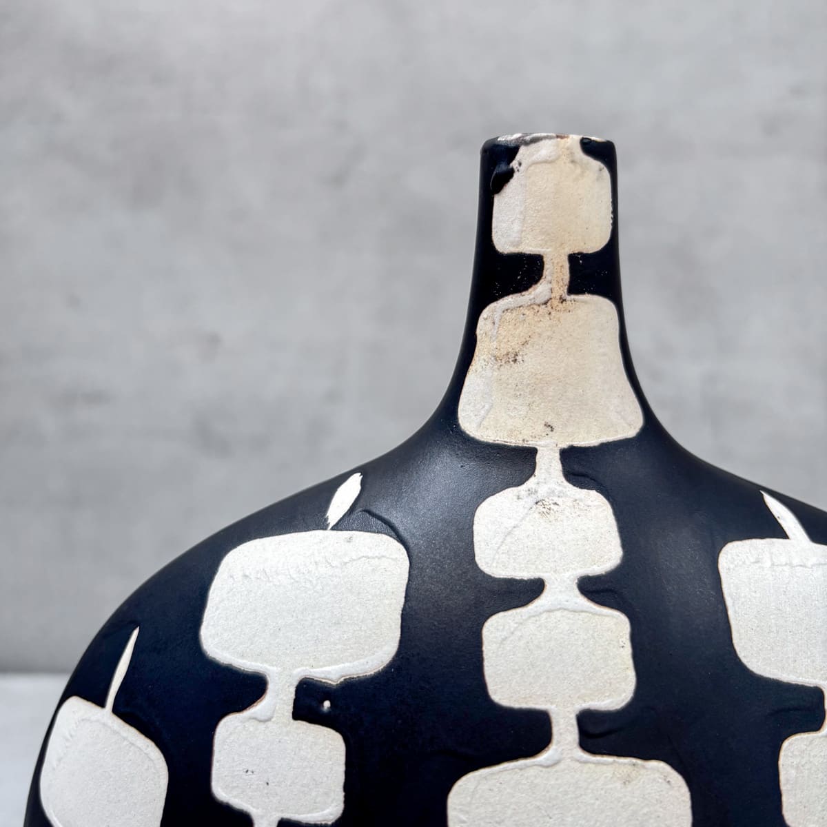 Totem Trace Ceramic Decor Object - Home Artisan