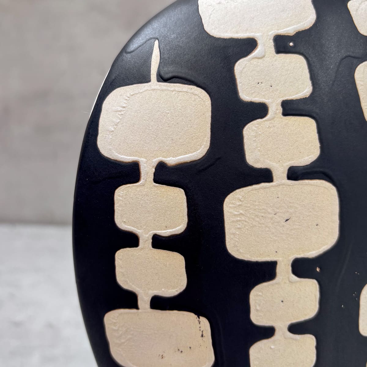 Totem Trace Ceramic Decor Object - Home Artisan