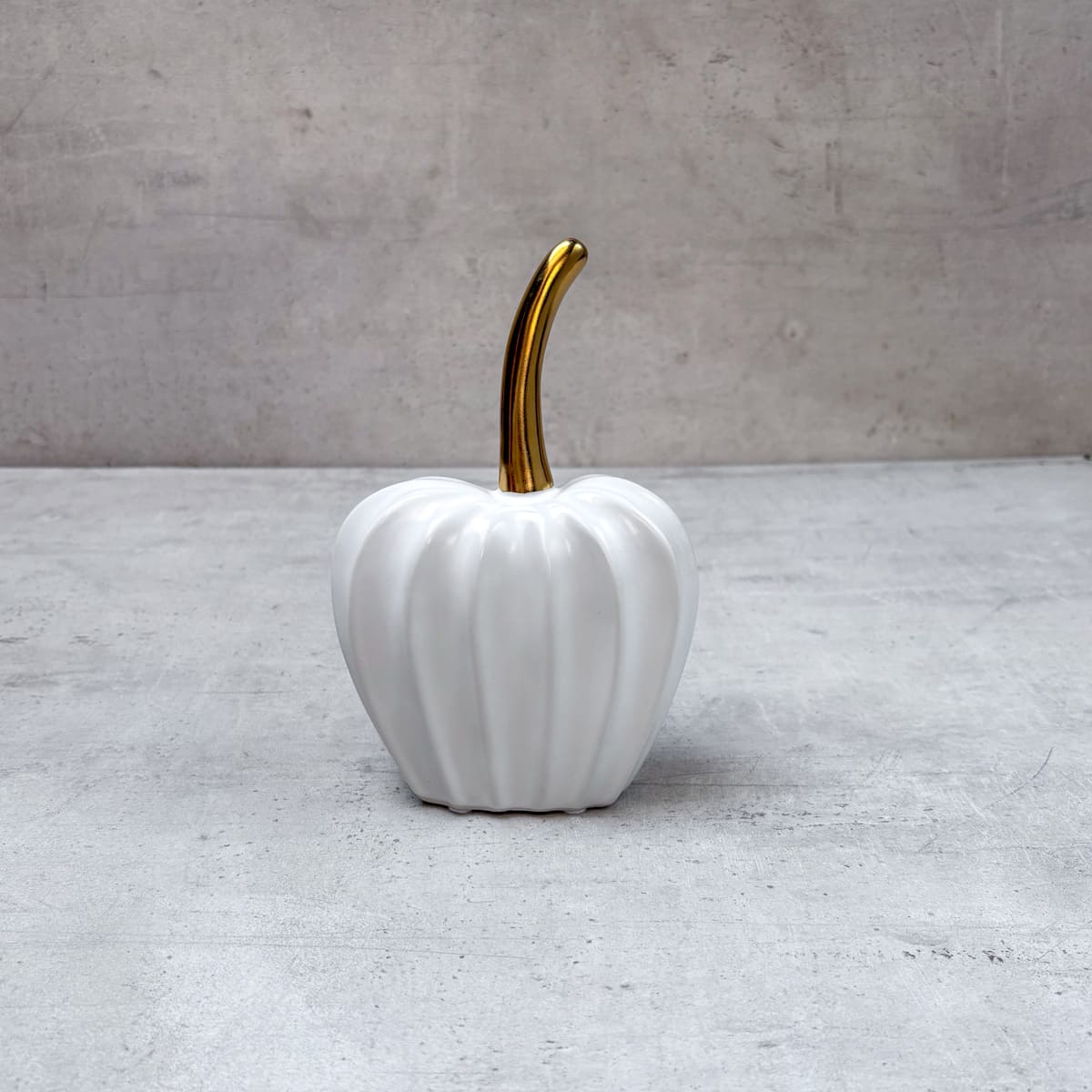 Garlic Luxe Ceramic Decor Accent (Medium) - Home Artisan