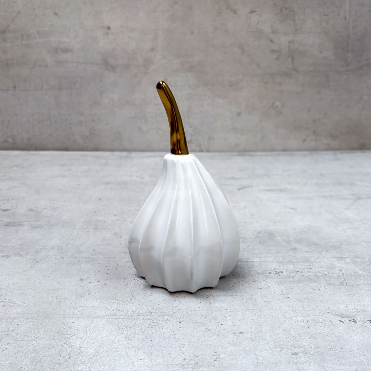 Garlic Luxe Ceramic Decor Accent (Small) - Home Artisan