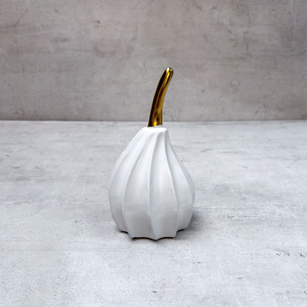 Garlic Luxe Ceramic Decor Accent (Small) - Home Artisan