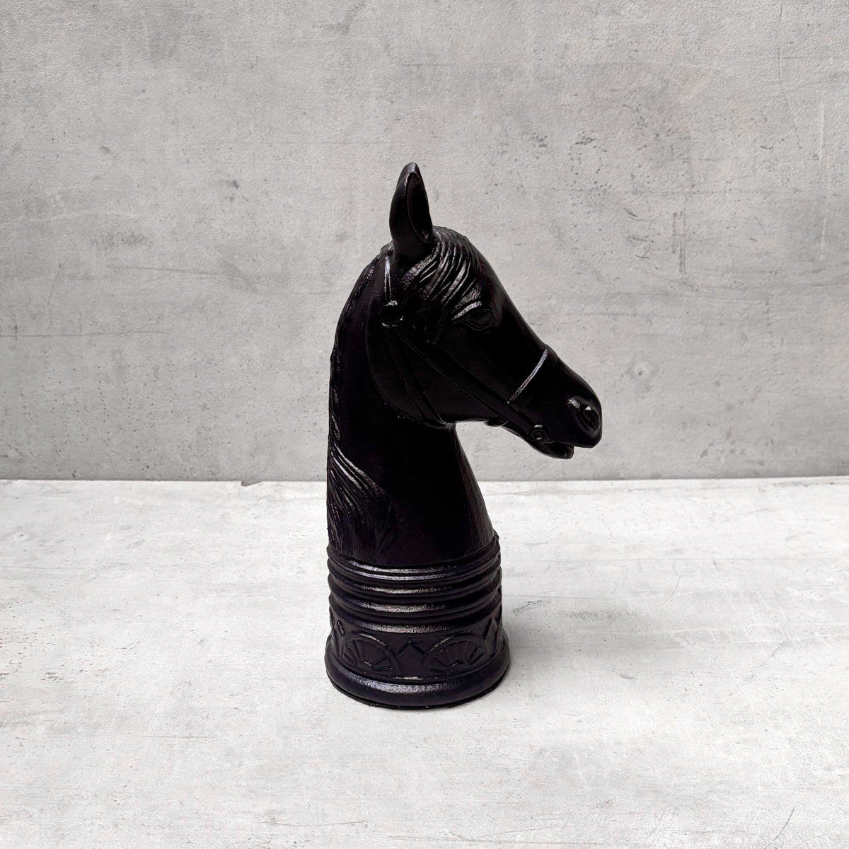 Royal Black Horse Head Metal Sculpture - Home Artisan