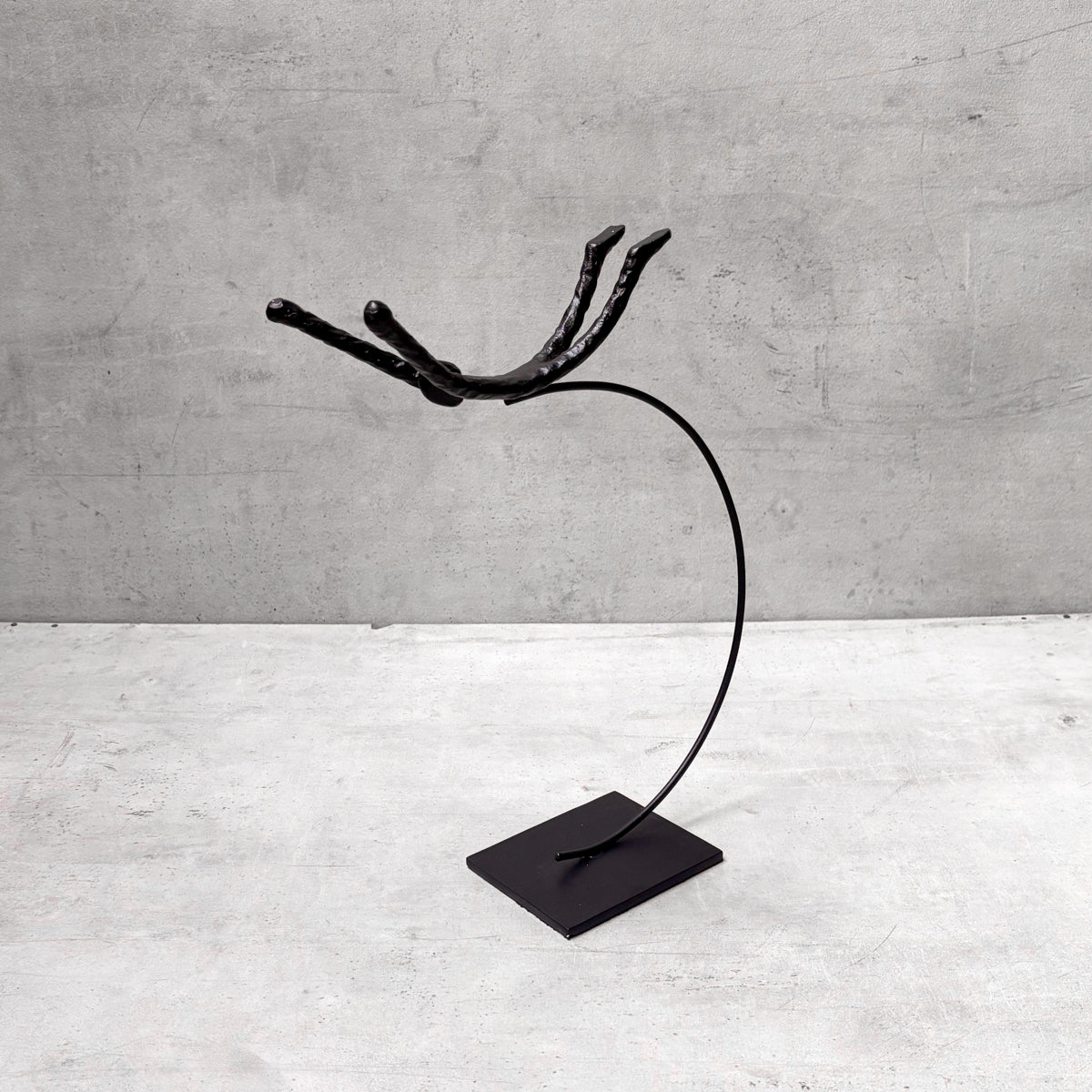 Graceful Diver Metal Sculpture - Home Artisan