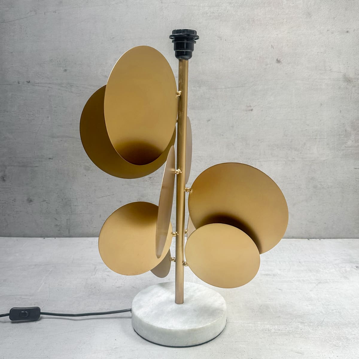 Wren Metal Table Lamp - Home Artisan