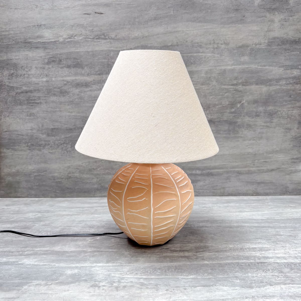 Terracotta Leaf Motif Ceramic Table Lamp (Small) - Home Artisan