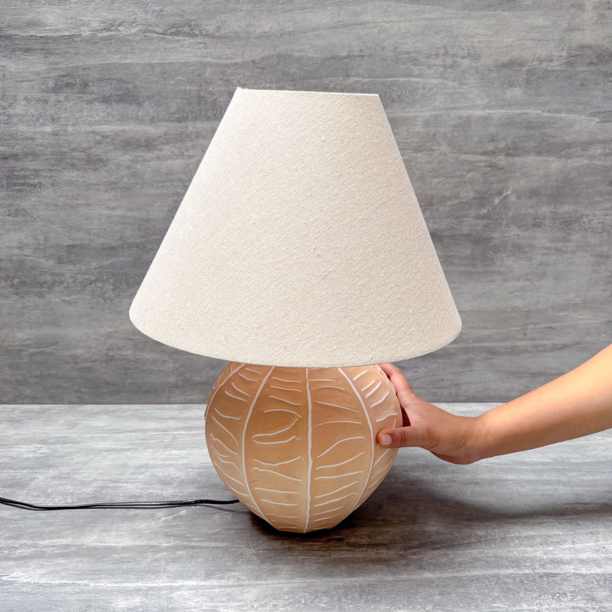 Terracotta Leaf Motif Ceramic Table Lamp (Small) - Home Artisan
