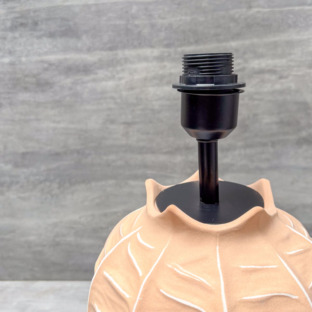 Terracotta Leaf Motif Ceramic Table Lamp (Large) - Home Artisan