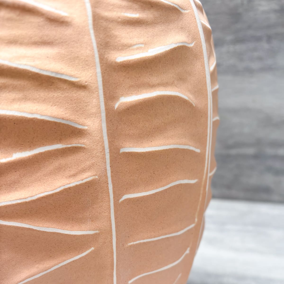 Terracotta Leaf Motif Ceramic Table Lamp (Large) - Home Artisan