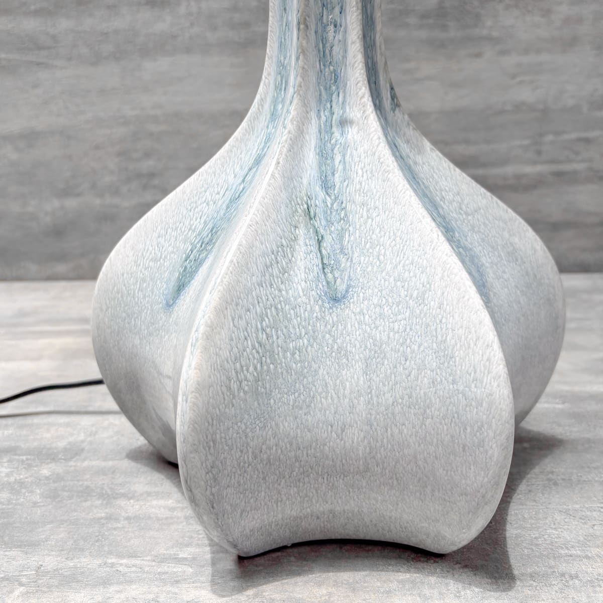 Blue Petal Footed Ceramic Table Lamp - Home Artisan