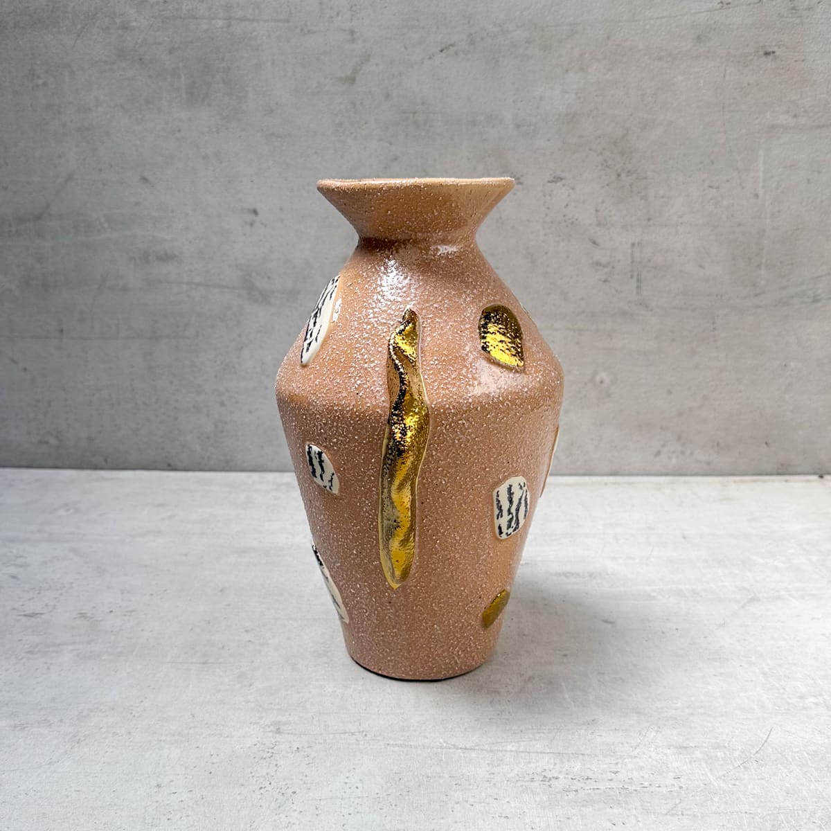 Desert Bloom Ceramic Vase - Home Artisan
