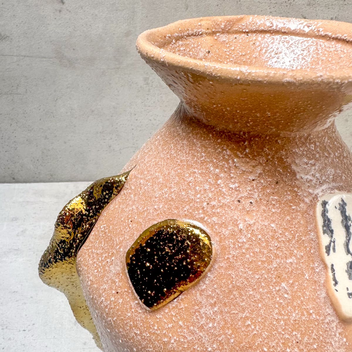 Desert Bloom Ceramic Vase - Home Artisan