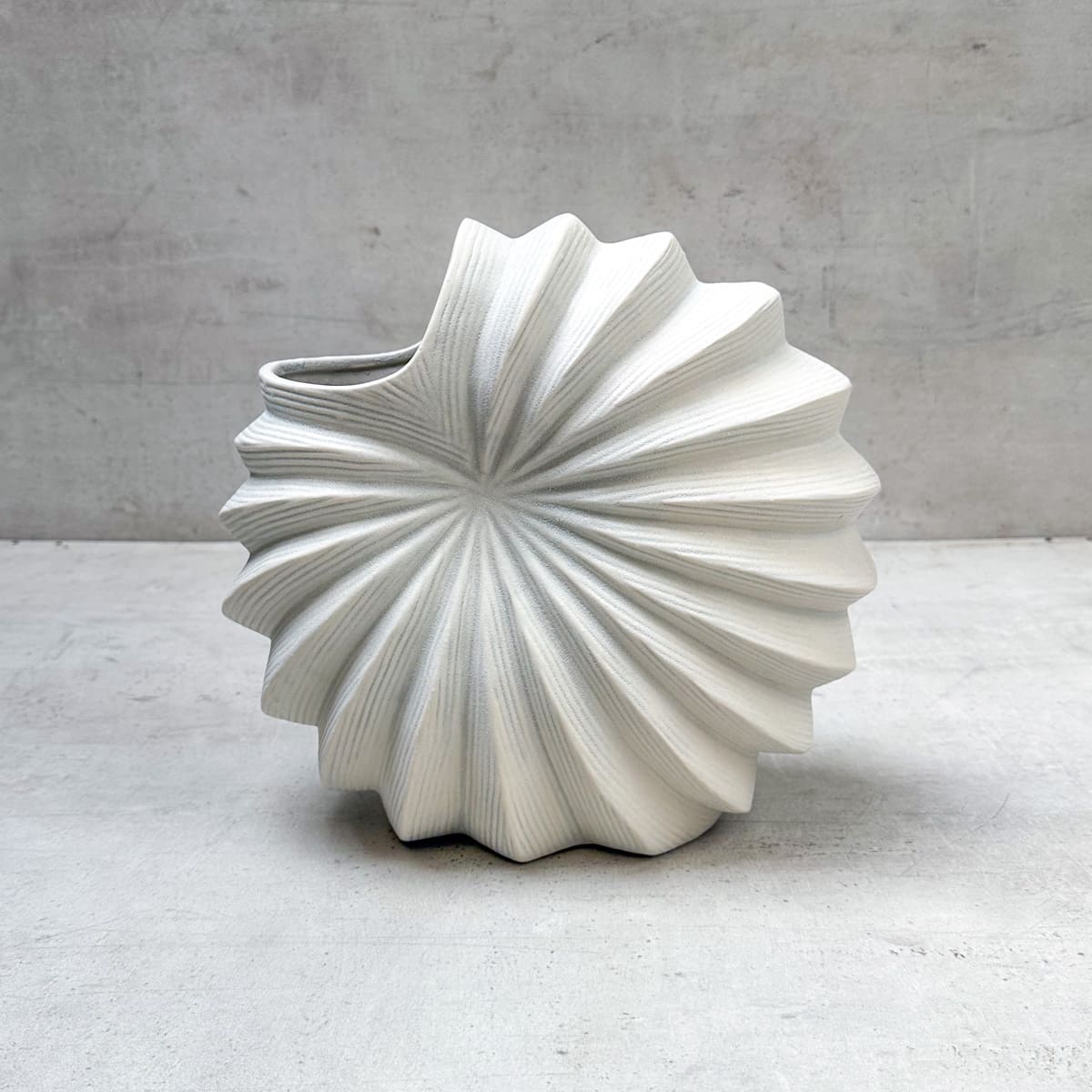 Nerida Shell White Ceramic Vase (Large) - Home Artisan