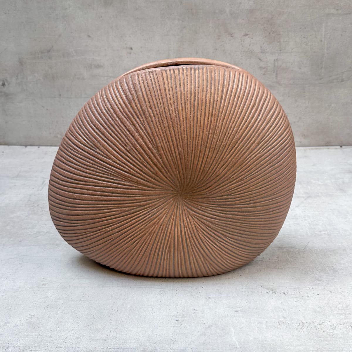 Sandcrest Shell Brown Ceramic Vase - Home Artisan