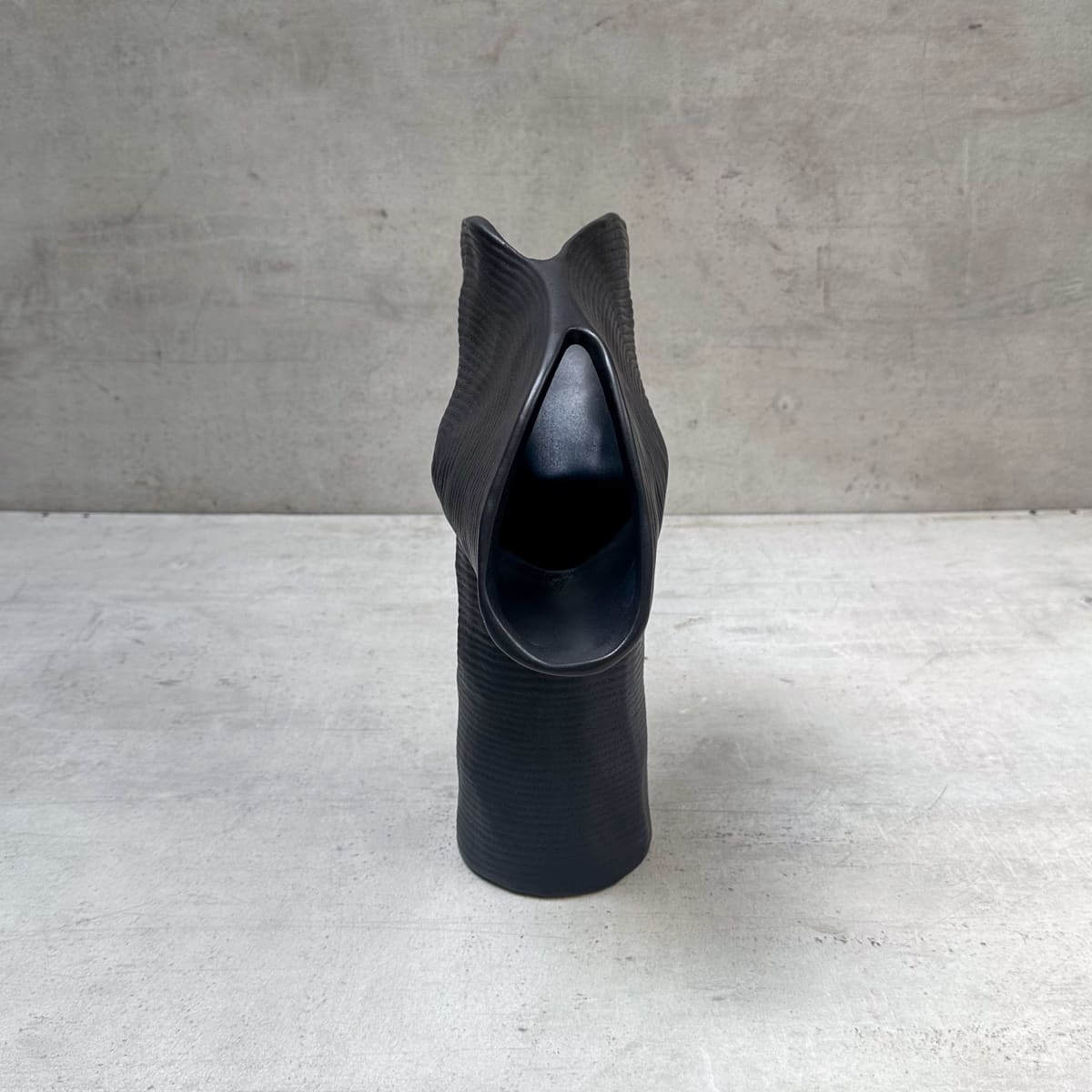 Myco Black Ceramic Vase (Large) - Home Artisan