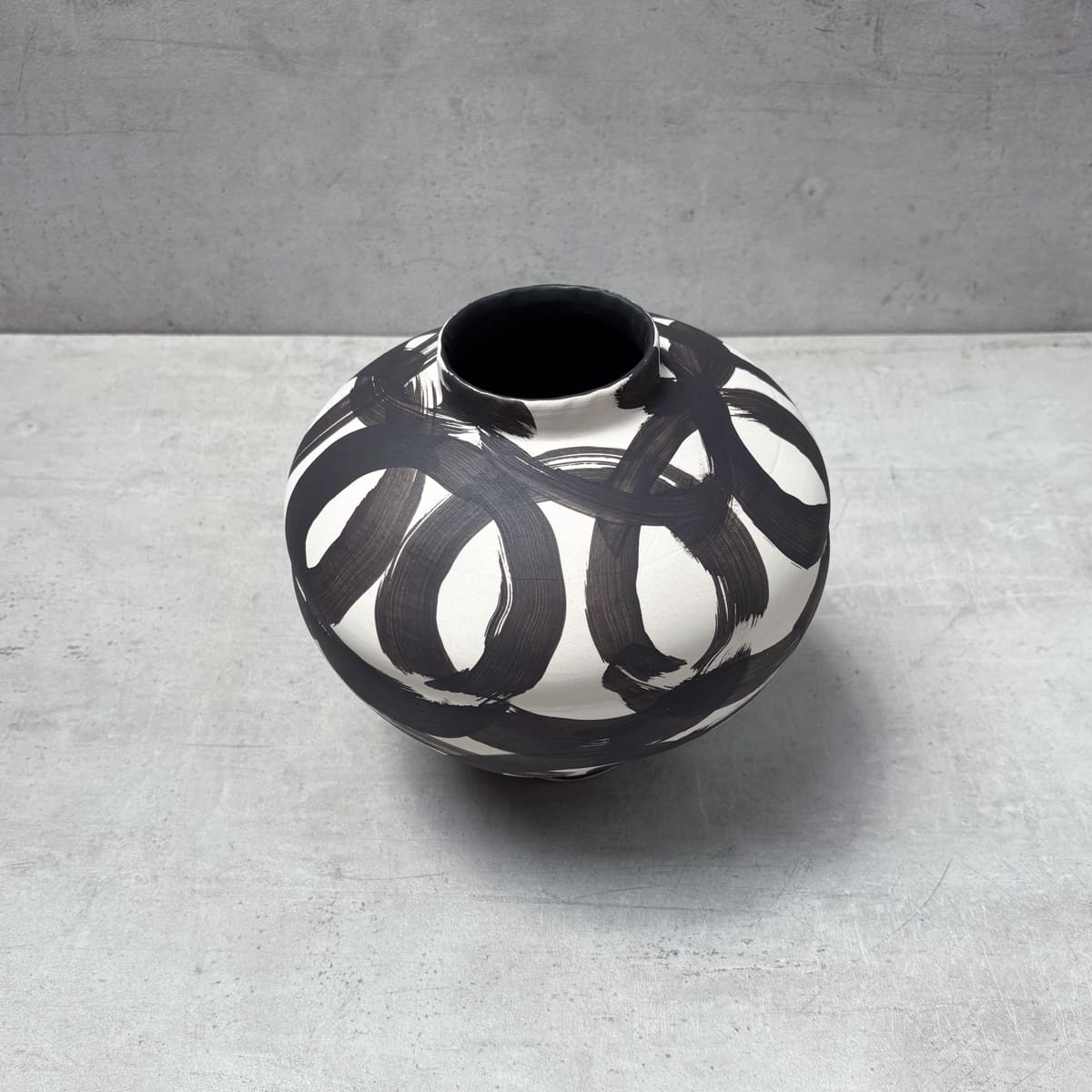 Monochrome Brushstrokes Hand-Painted Ceramic Vase (Short) - Home Artisan