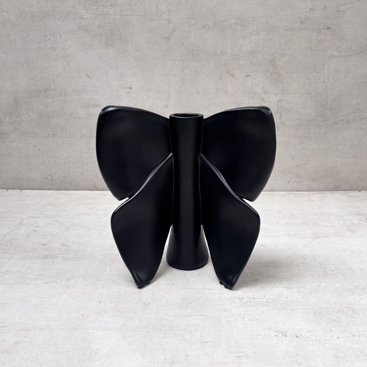 Sculptural Bow Vase - Home Artisan