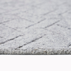 Ikari Handwoven Woolen Rug by Houmn