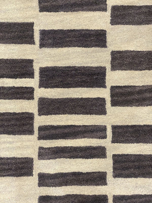 Brown Blocks Hand Tufted Carpet (8x4.25) By Qaaleen