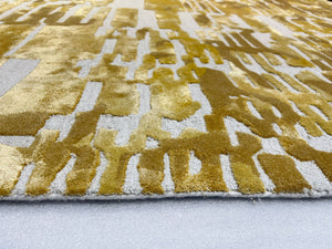 Caltha Hand Tufted Carpet (8x5) By Qaaleen