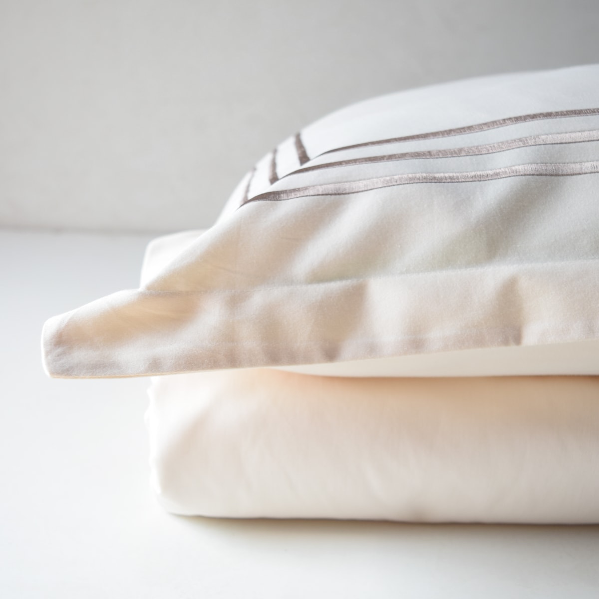 Parallel Cream Cotton Sateen Bed Sheet by Veda Homes