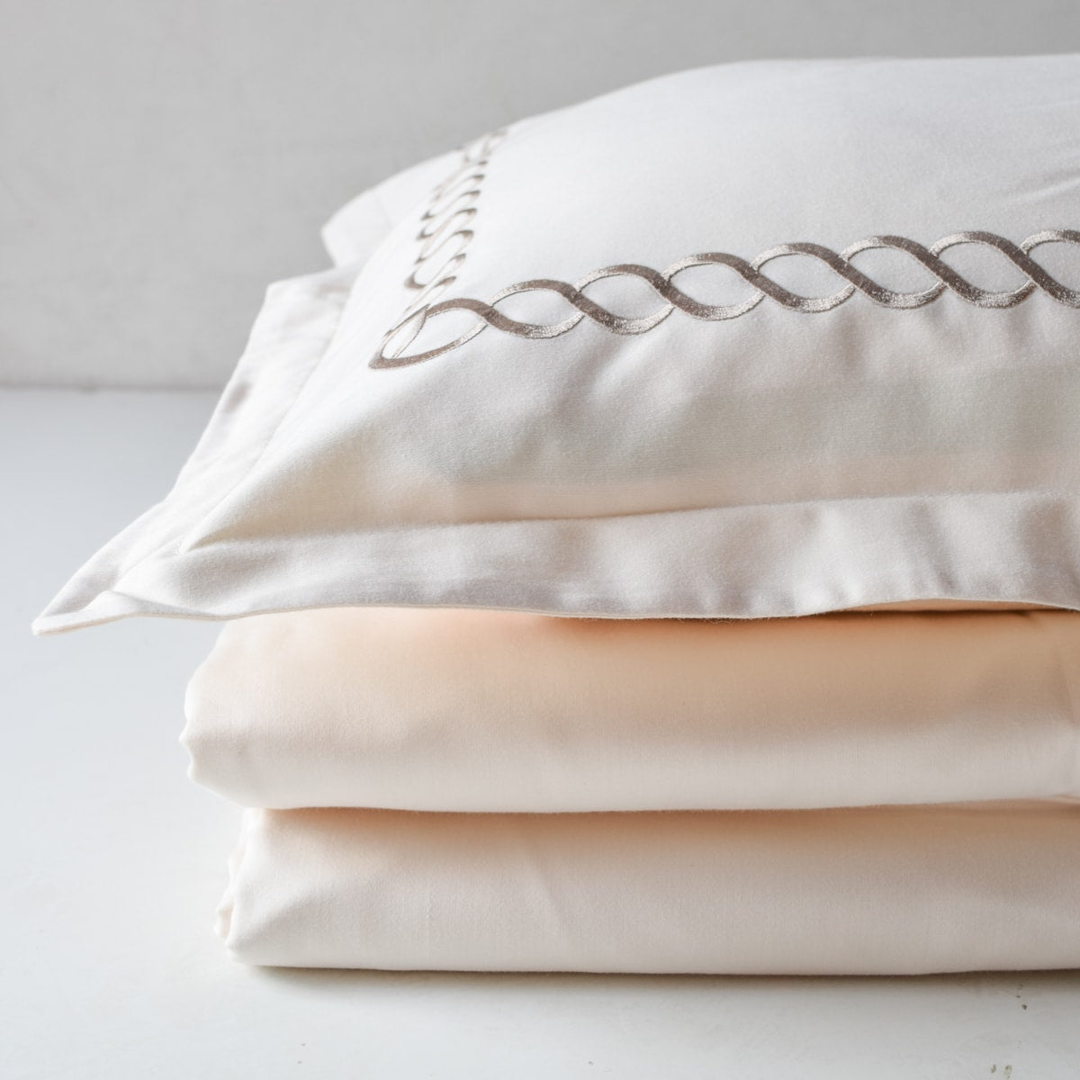 Petals Cream Cotton Sateen Bed Sheet by Veda Homes