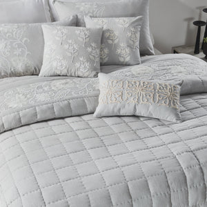 Cradle Embroidered Bedding Set (6 pcs) by Houmn