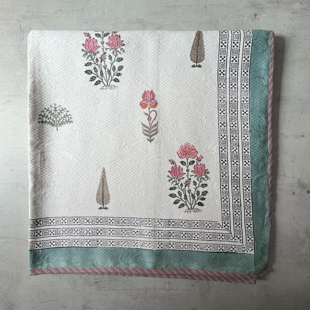 Ahida Floral Pattern Hand Block Print Bed Cover - Home Artisan