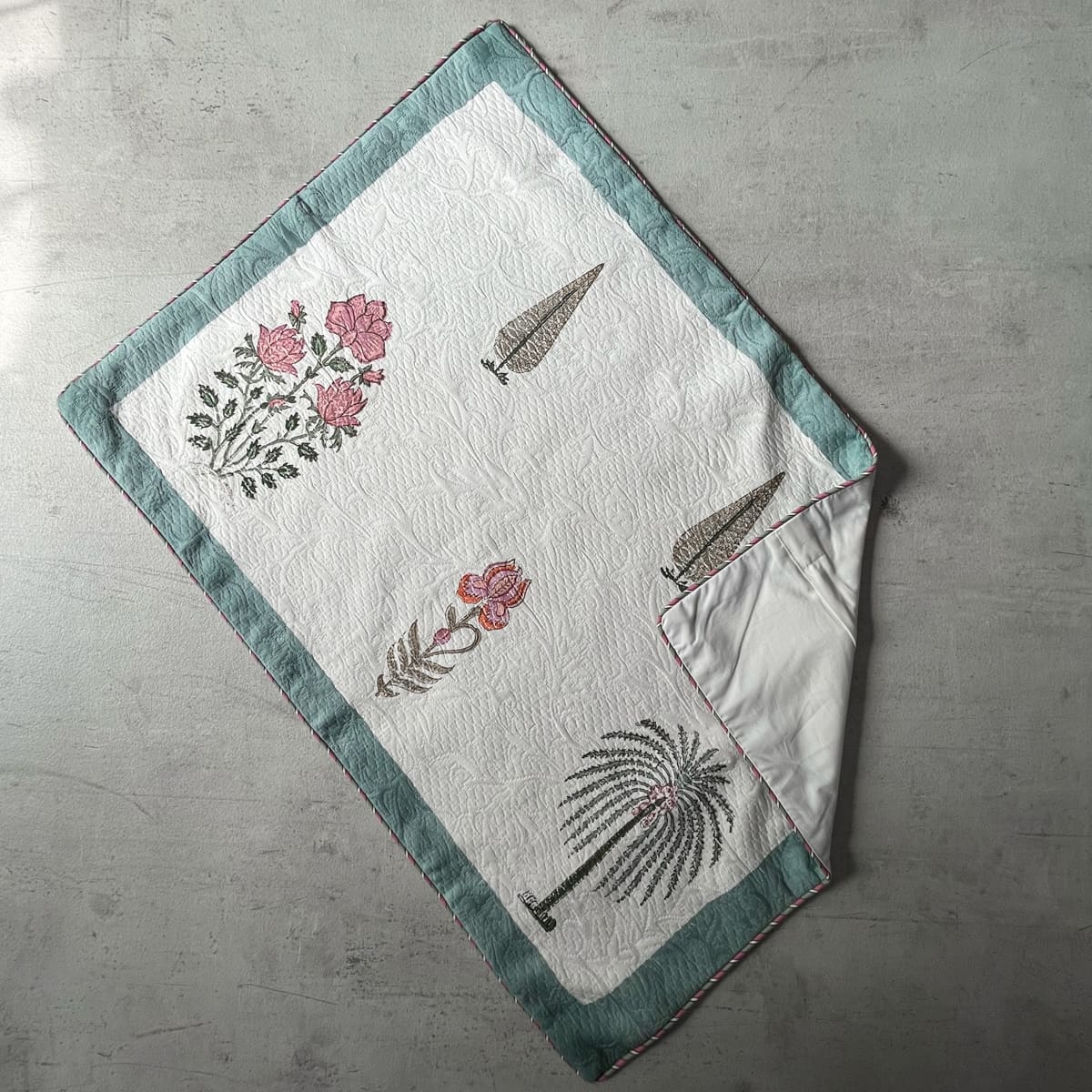 Ahida Floral Pattern Hand Block Print Bed Cover - Home Artisan