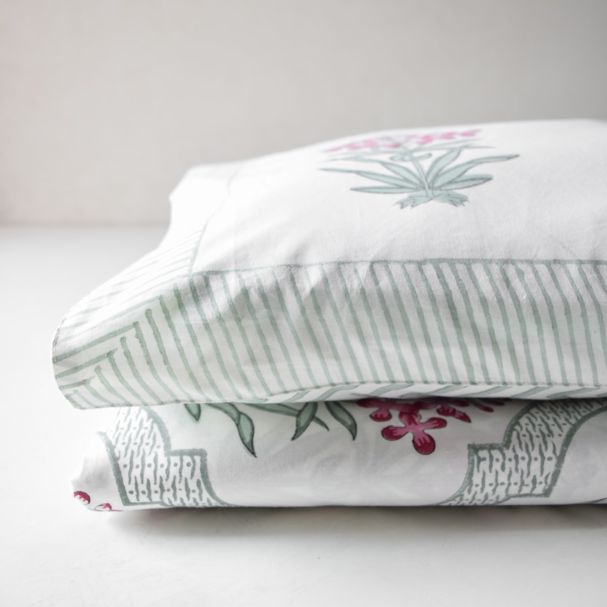 Aaira Floral Mesh Hand Block Print Bed Sheet