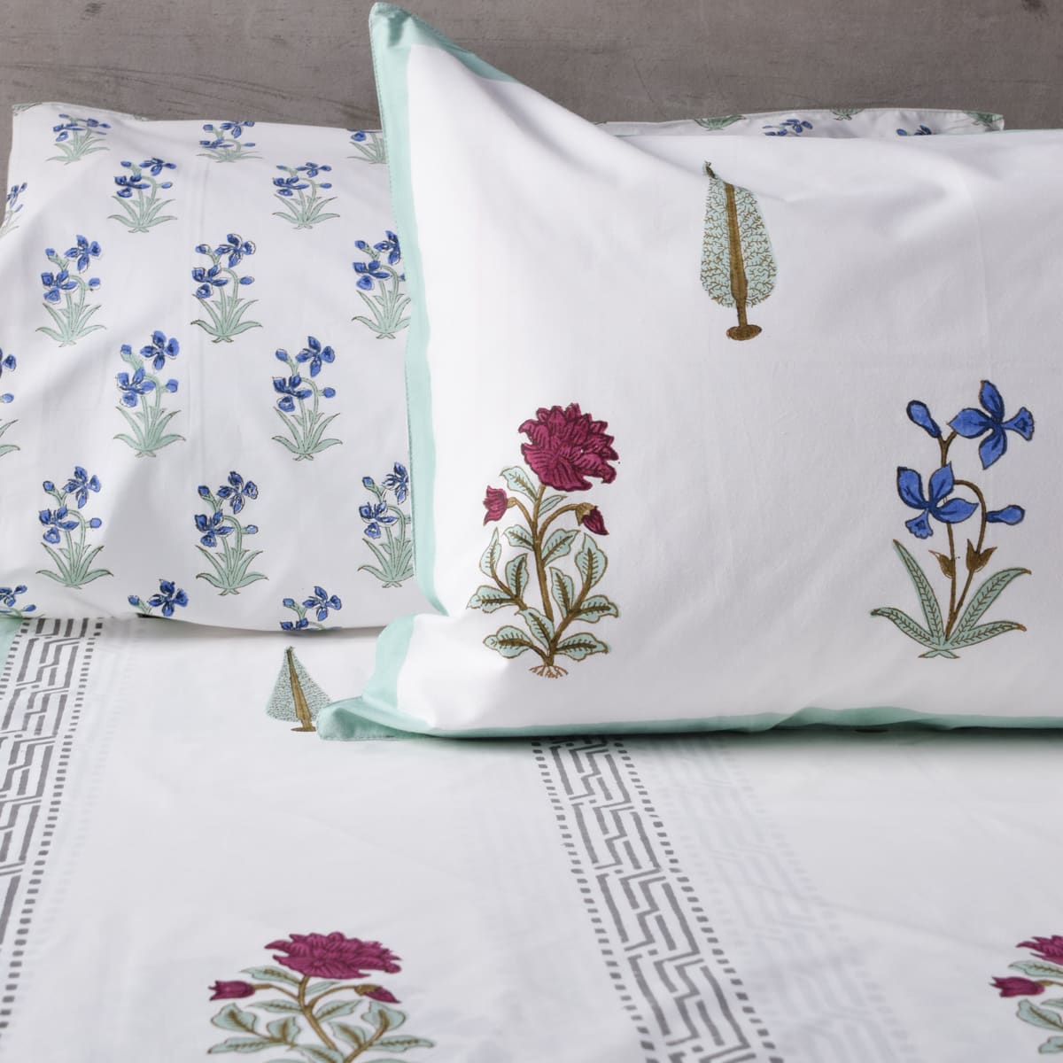 Zaira Floral Pattern Hand Block Print Bed Sheet - Home Artisan