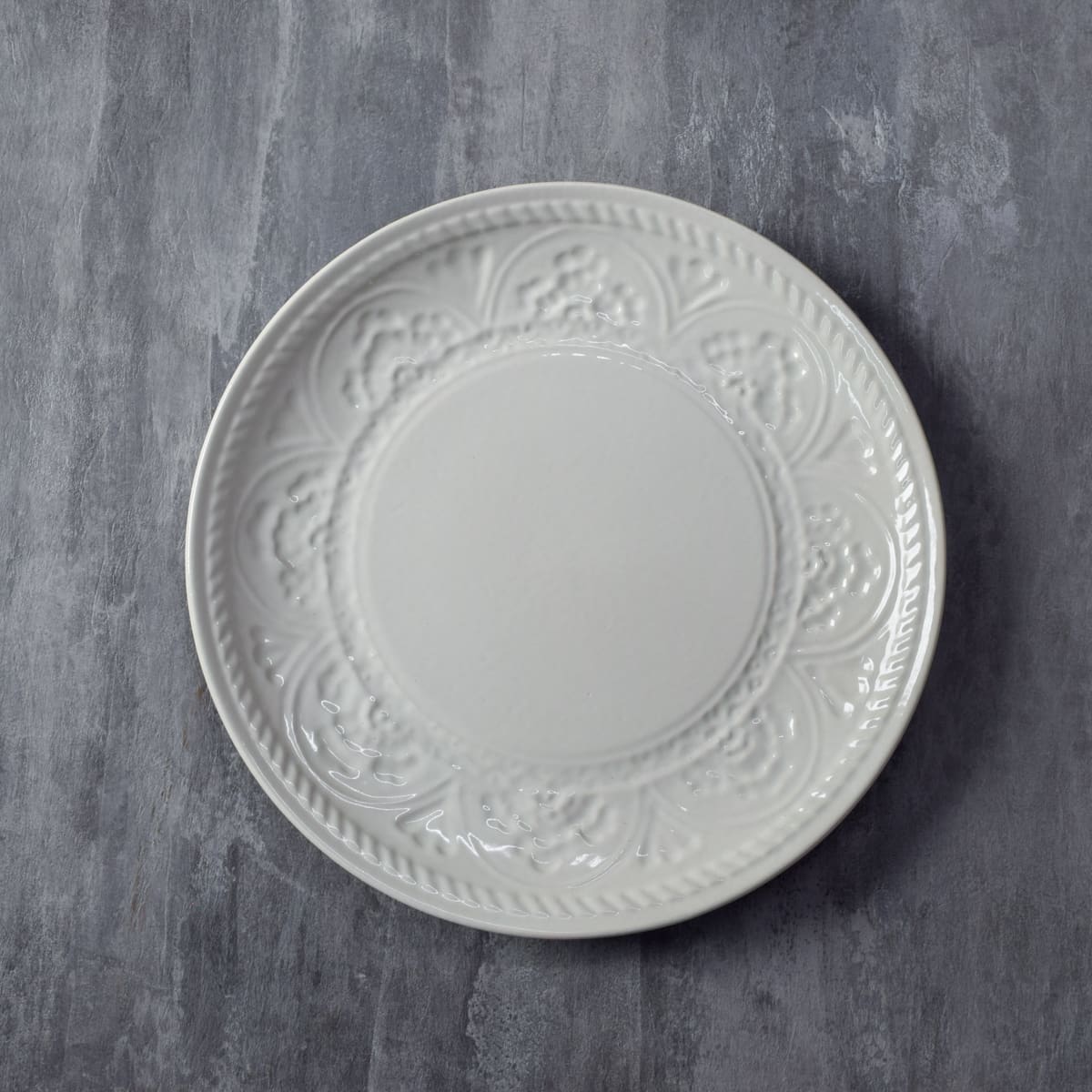Norah Vintage Ceramic Dinner Plates
