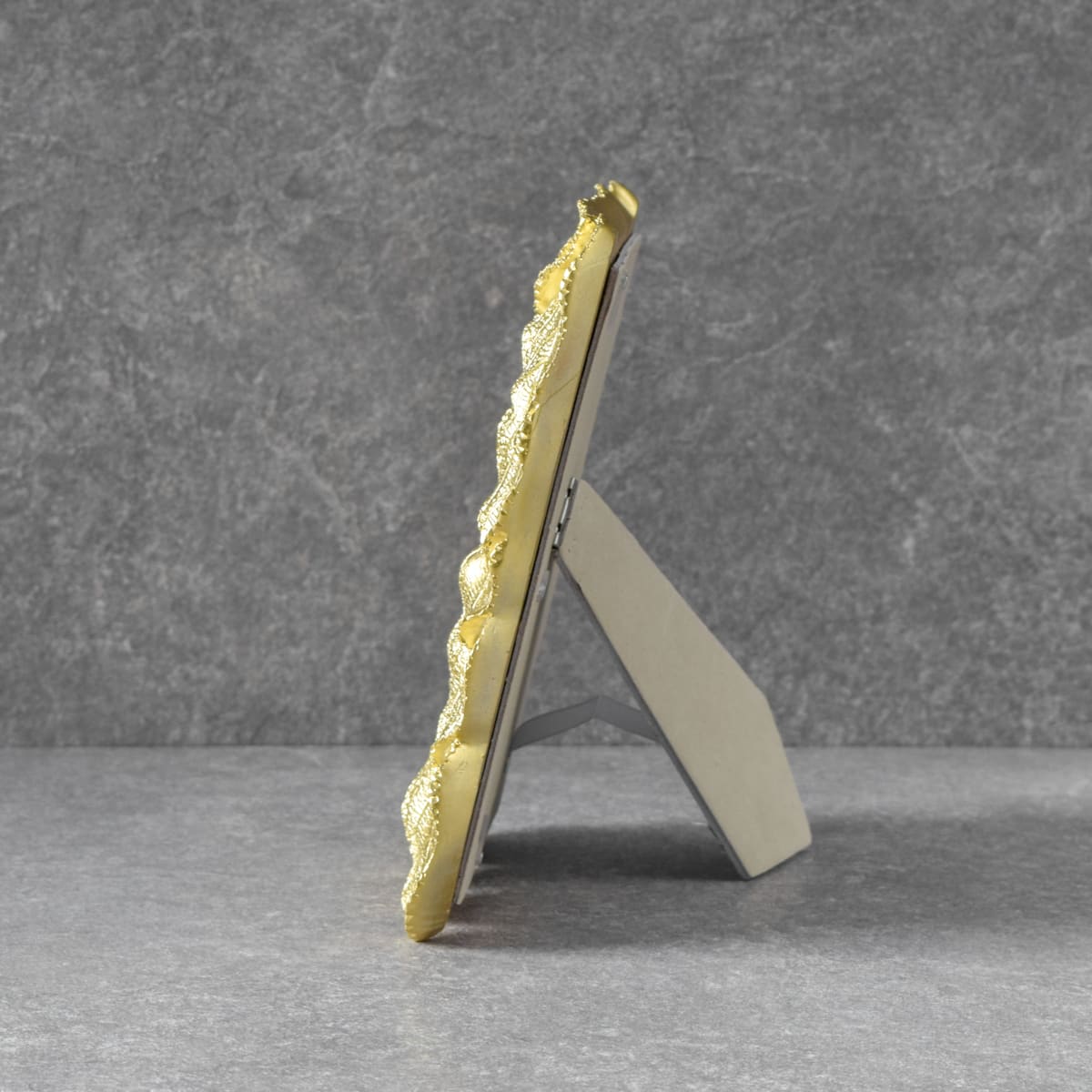 Livie Golden Leaf Photo Frame (4x6)