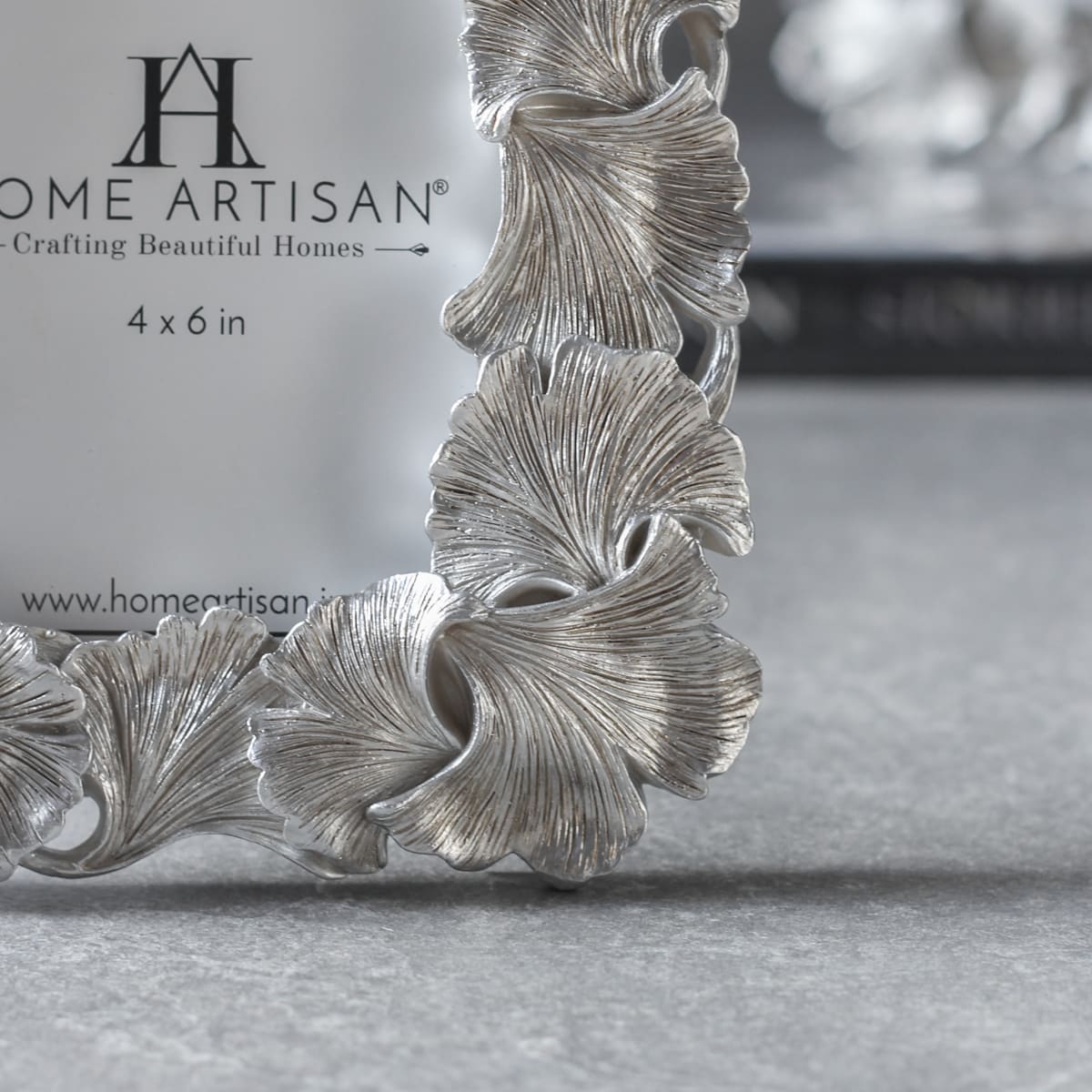 Isaia Silver Gingko Leaf Photo Frame (4x6)