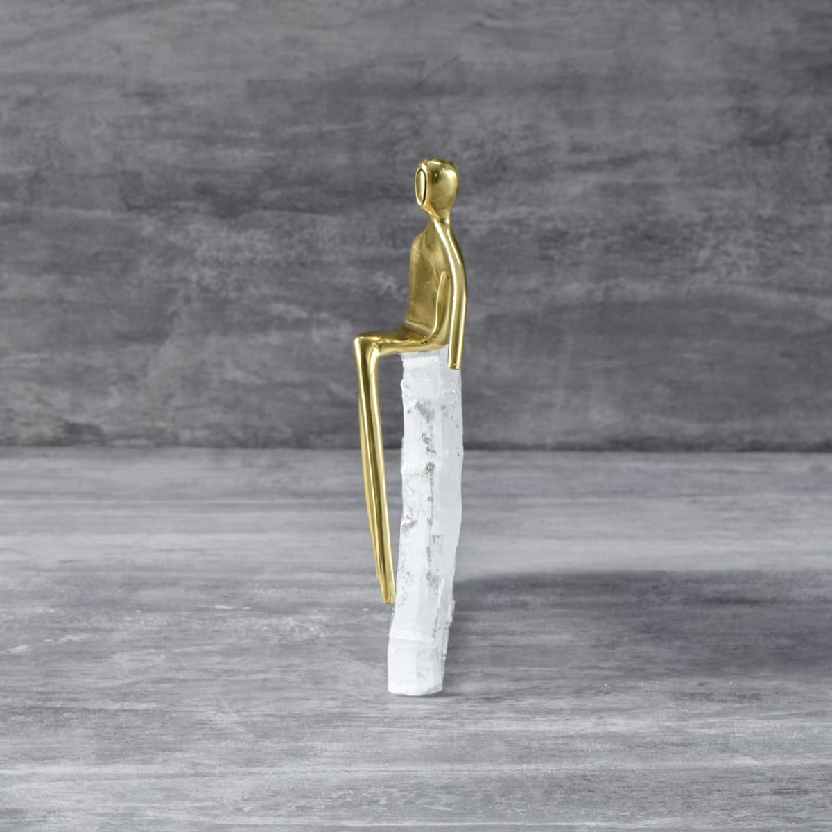 Nanurjuk on Iceberg Sculpture