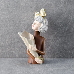 Aurelia with a Bouquet Sculpture - Home Artisan