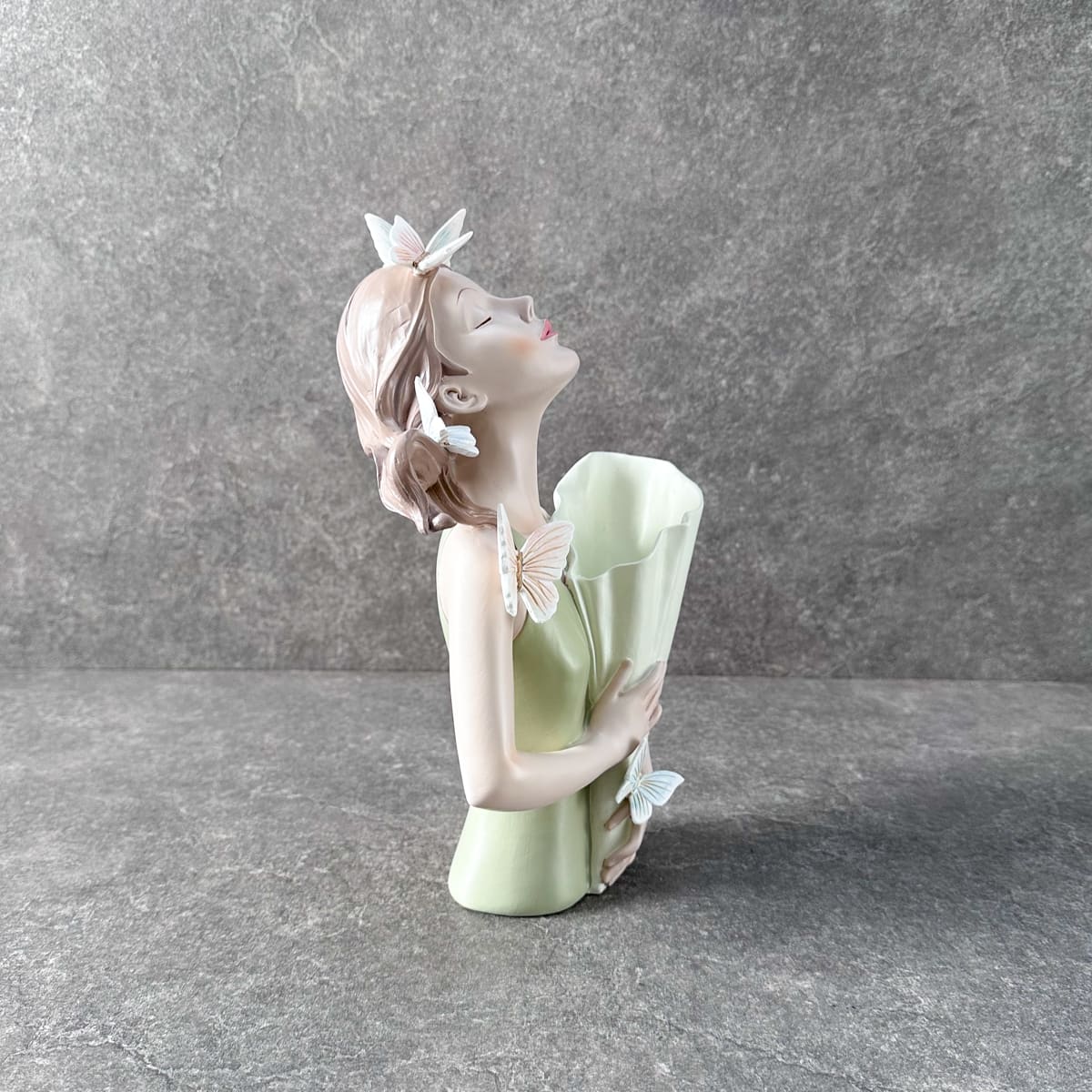 Beverly with a Bouquet Sculpture - Green