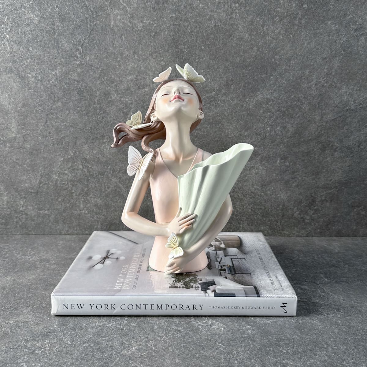 Beverly with a Bouquet Sculpture - Pink